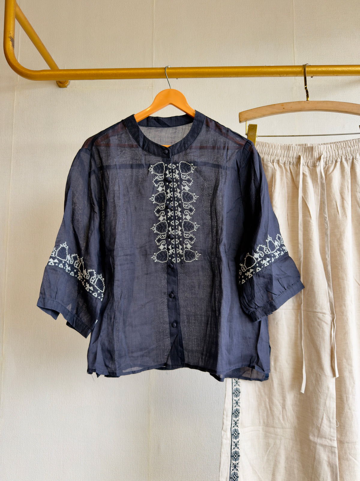 NAVY BLUE LINEN EMBROIDERY TOP WITH STRAIGHT SIDE EMBROIDERY LINEN PANT SET