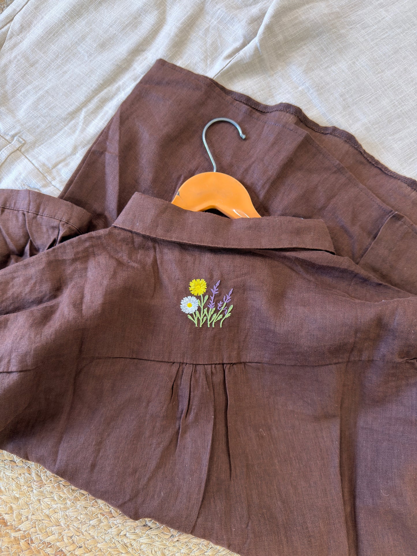 BROWN BACK EMBROIDERY LINEN SHIRT WITH LINEN STRAIGHT PANT SET