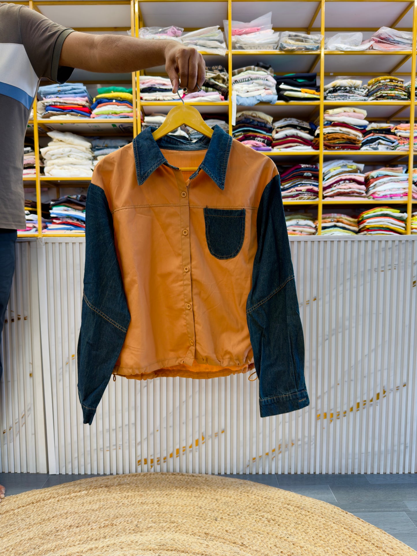 LIGHT COPPERN HALF DENIM PATTERN TOP