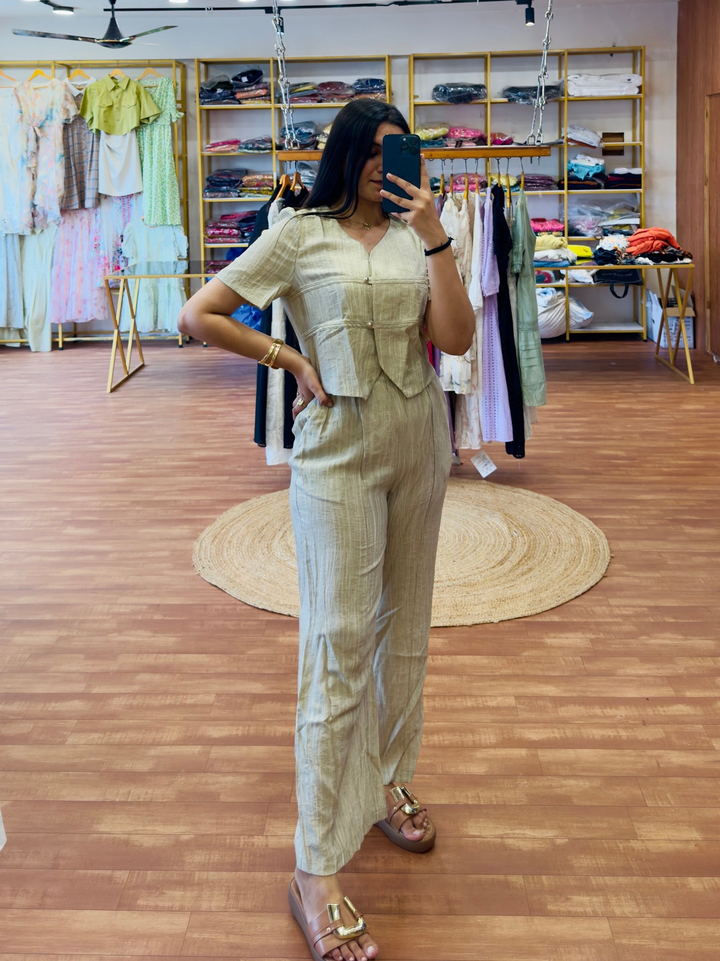 CROP TOP WITH STRAIGHT PANT COORDSET