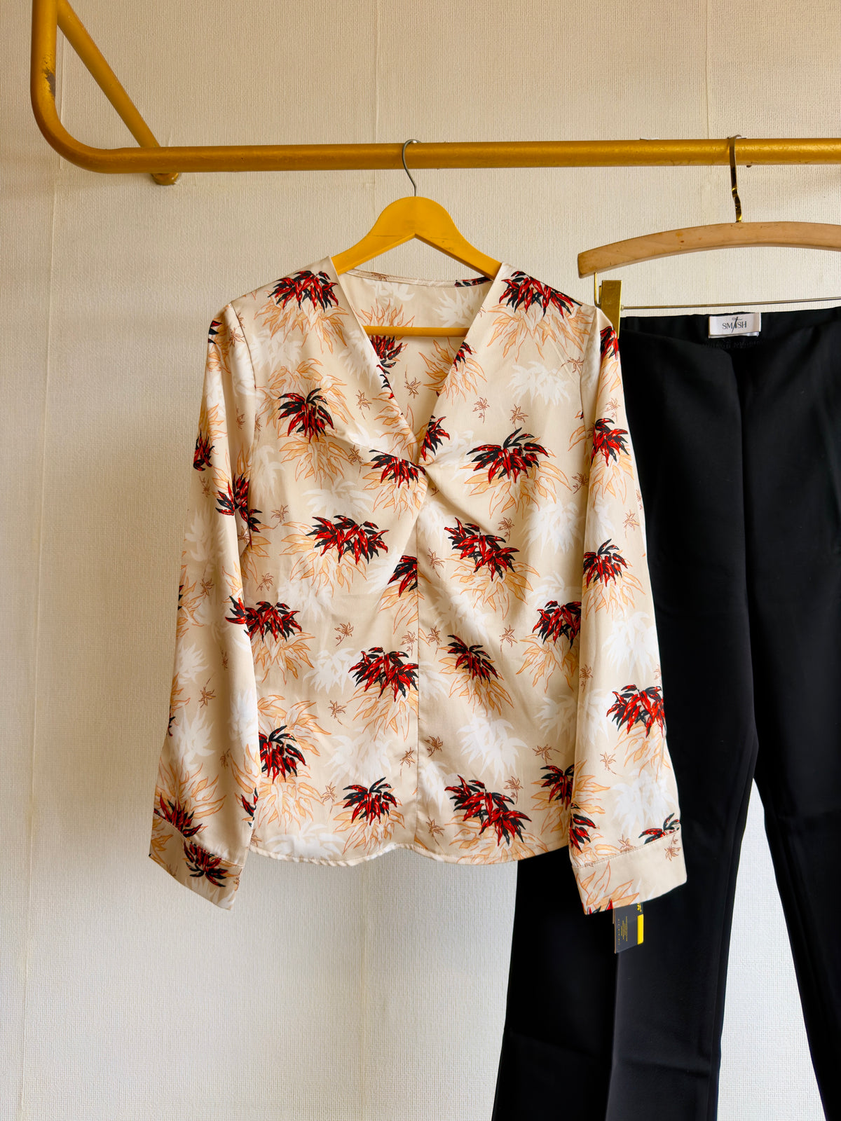 PRINTED TOP WITH BELL BOTTOM PANT SET