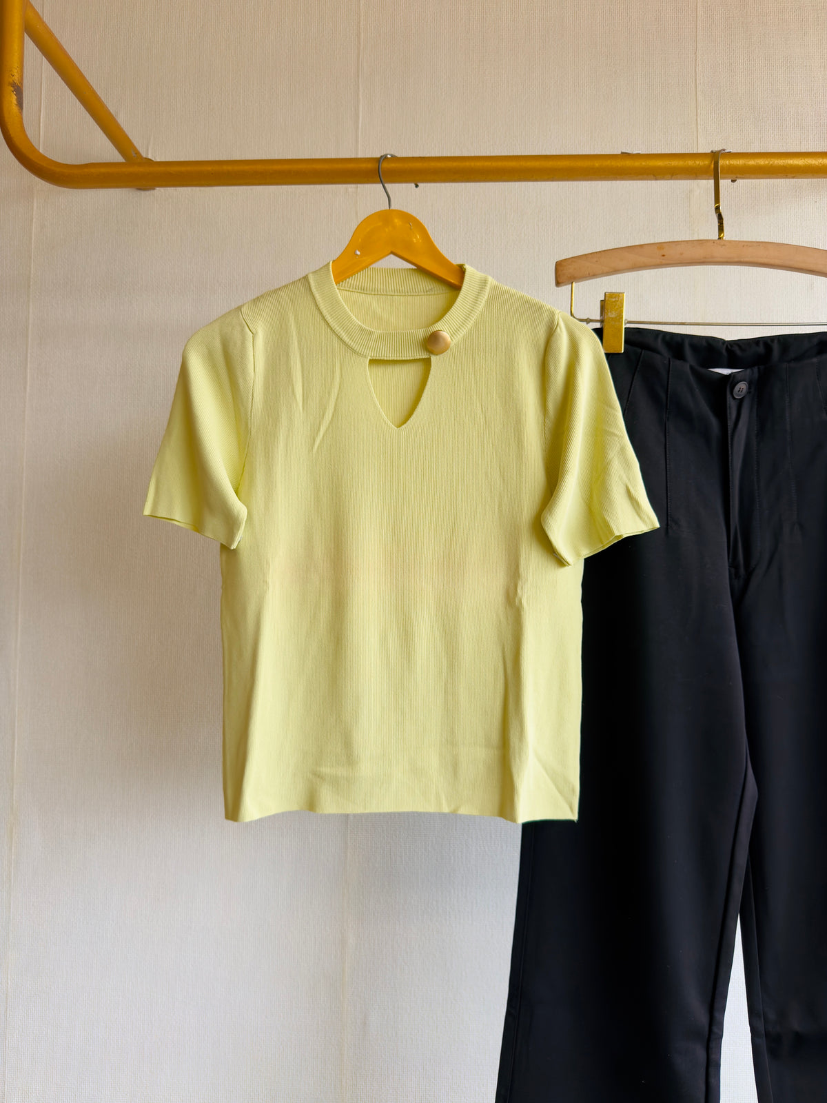 GREEN SOFT KNITTING TEES WITH STRAIGHT PANT SET