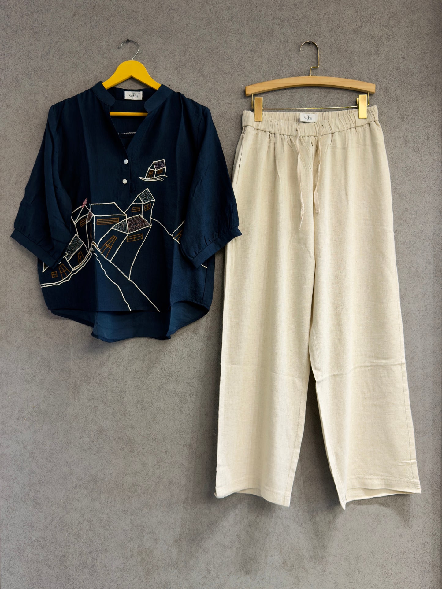 NAVY BLUE EMBROIDERY CASUAL TOP WITH LINEN PANT SET