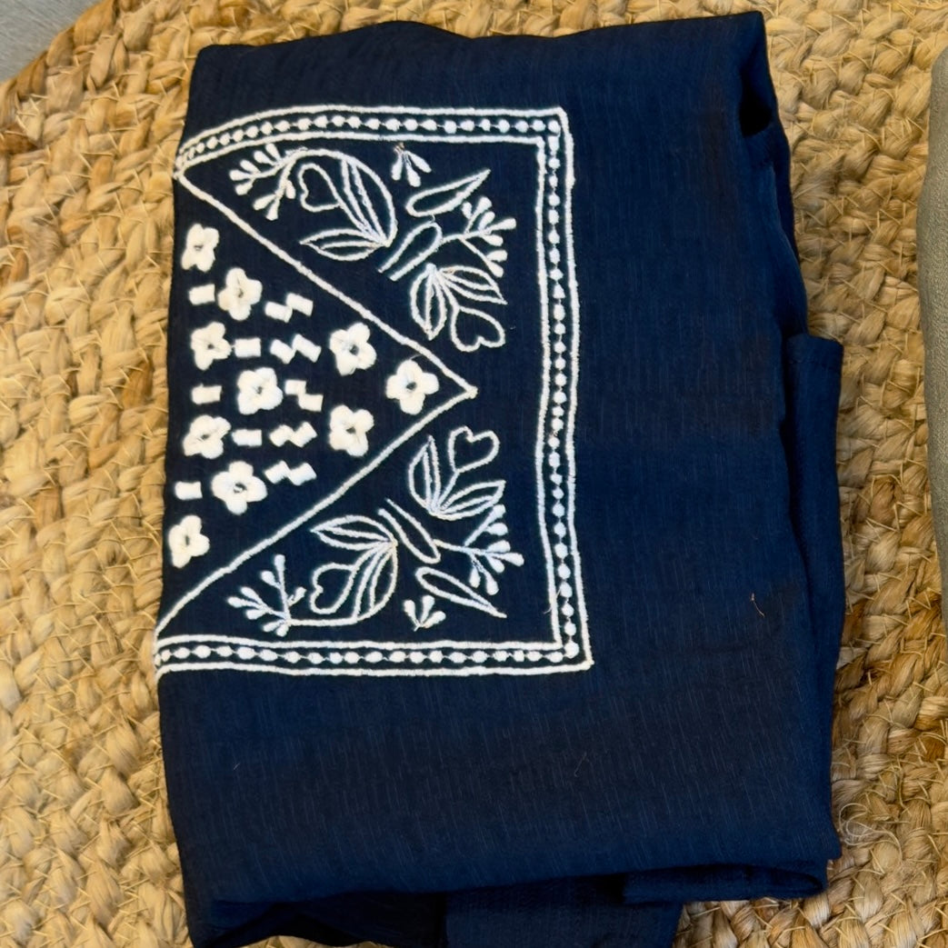 SQUARE  EMBROIDERY CASUAL LONG TOP