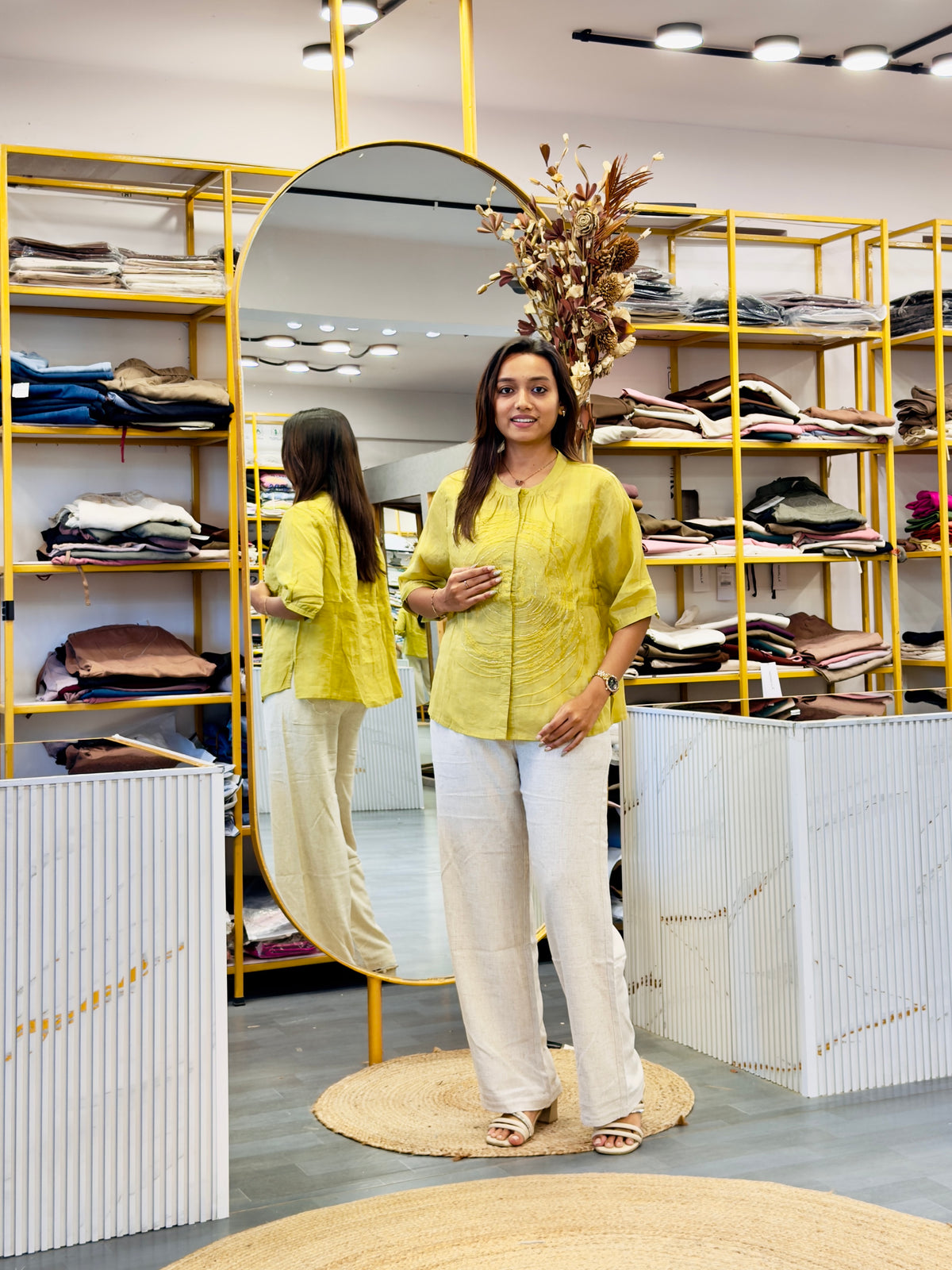 PISTA LINEN EMBROIDERY TOP WITH LINEN STRAIGHT PANT SET