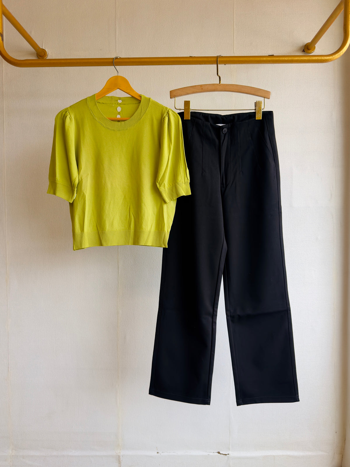 GREEN SOFT KNITTING TEES  WITH STRAIGHT PANT SET