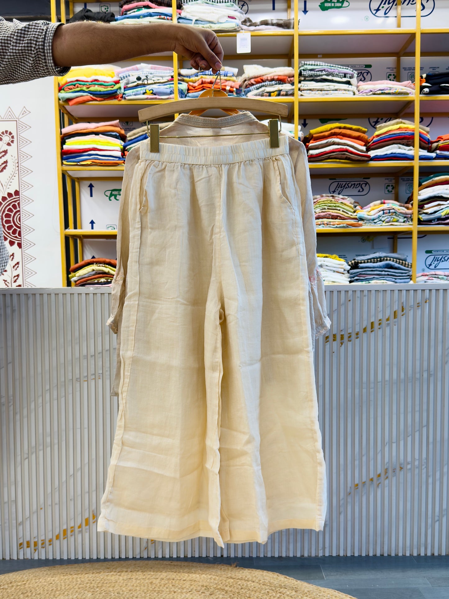 SKIN LINEN EMBROIDERY TOP  WITH LINEN COMFORTABLE PANT SET