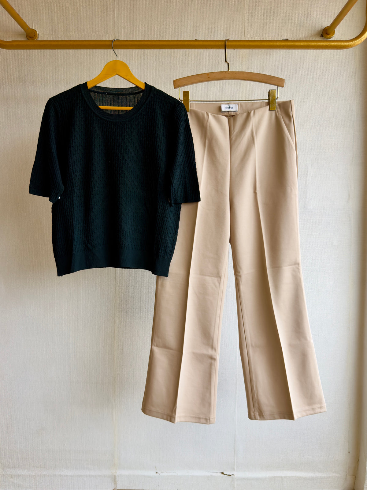 SOFT KNITTING BLACK TOP WITH BELL BOTTOM PANT SET