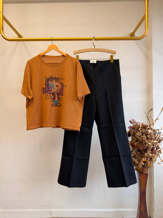 FANTA SHADE PRINT SOFT KNITTING TOP WITH BELL BOTTOM PANT SET