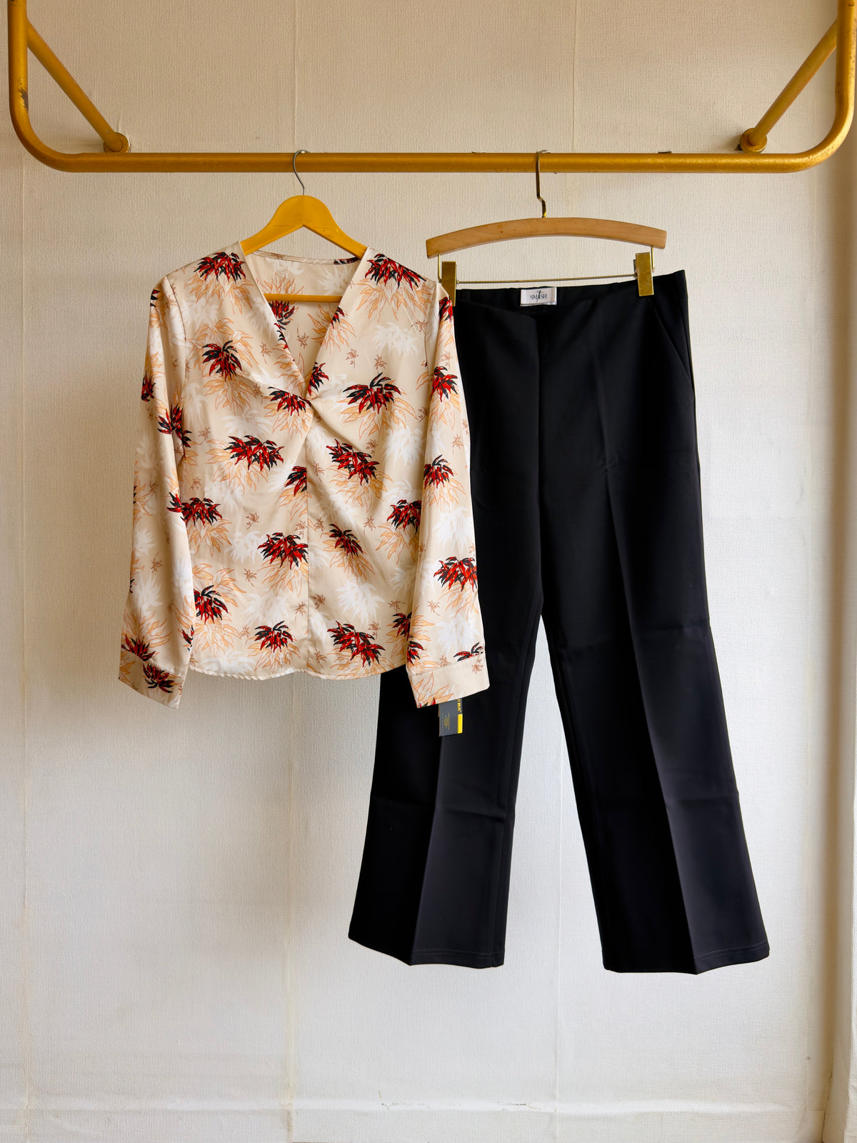 PRINTED  TOP  WITH BELL BOTTOM PANT SET