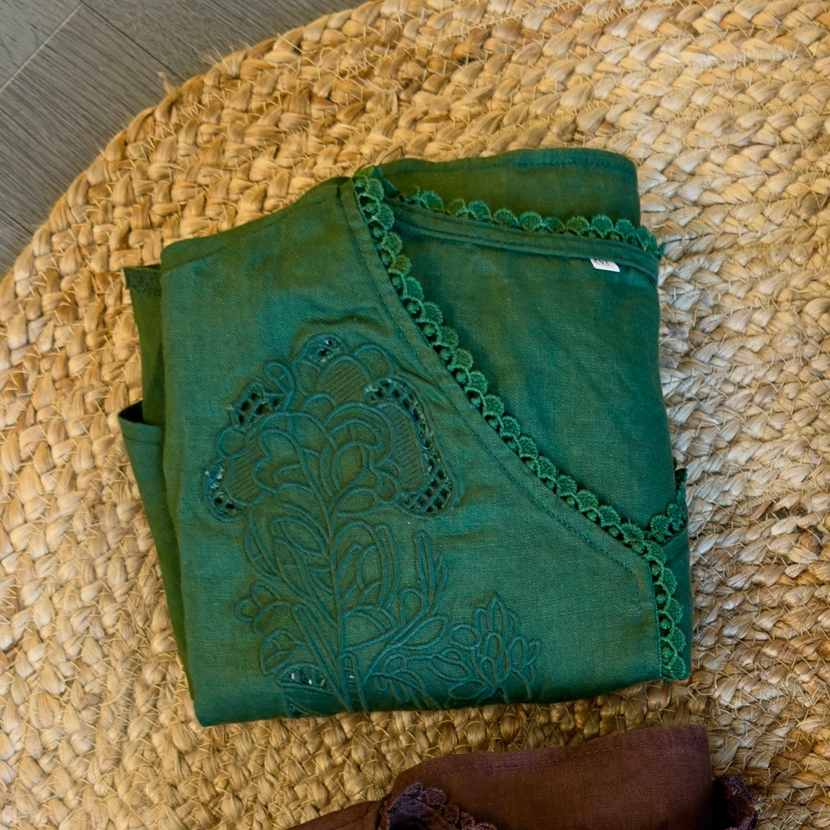 PURE LINEN V NECK EMBROIDERY SHIRT