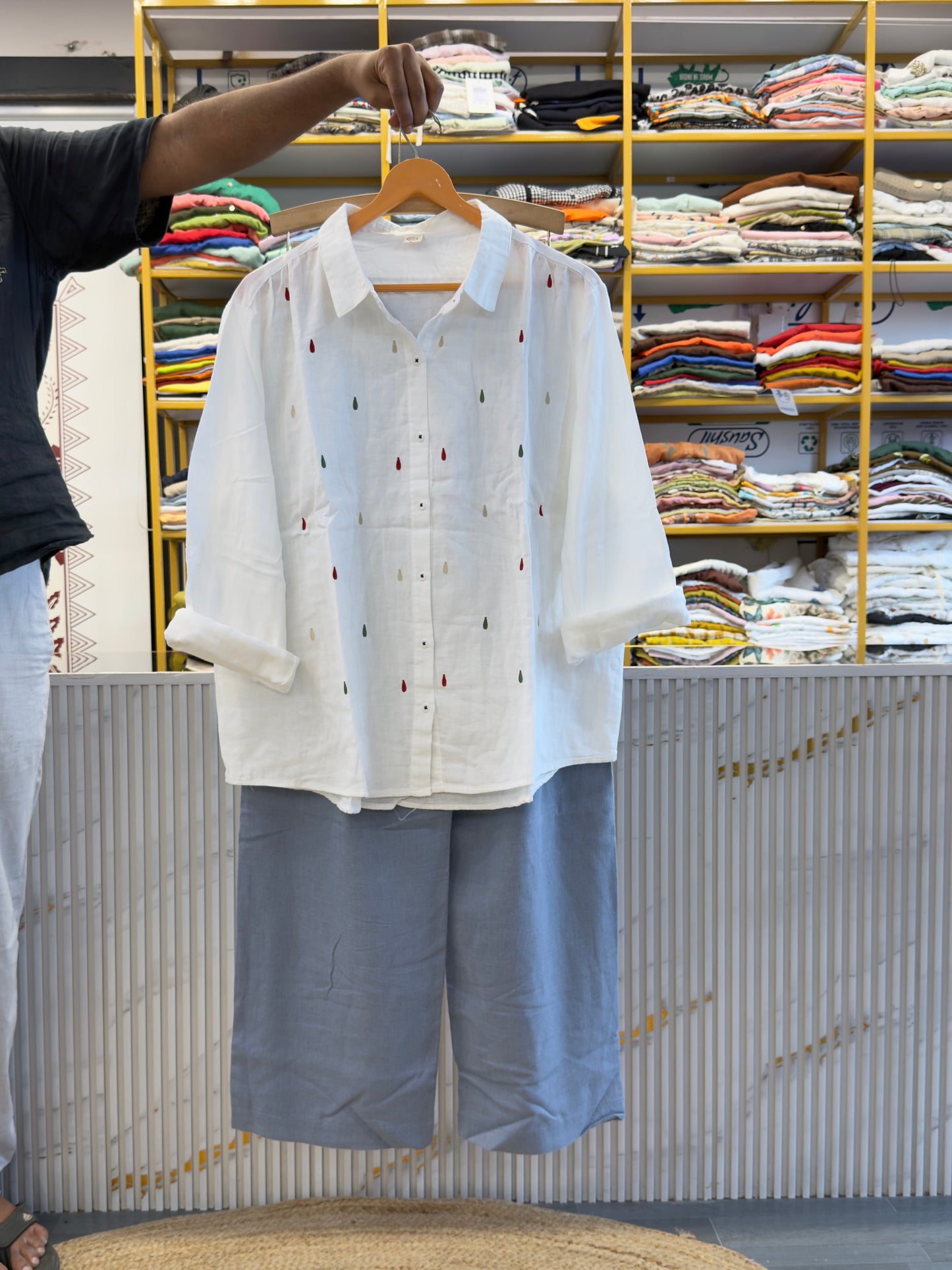 WHITE MUL COTTON EMBROIDERY SHIRTWITH LINEN PANT SET