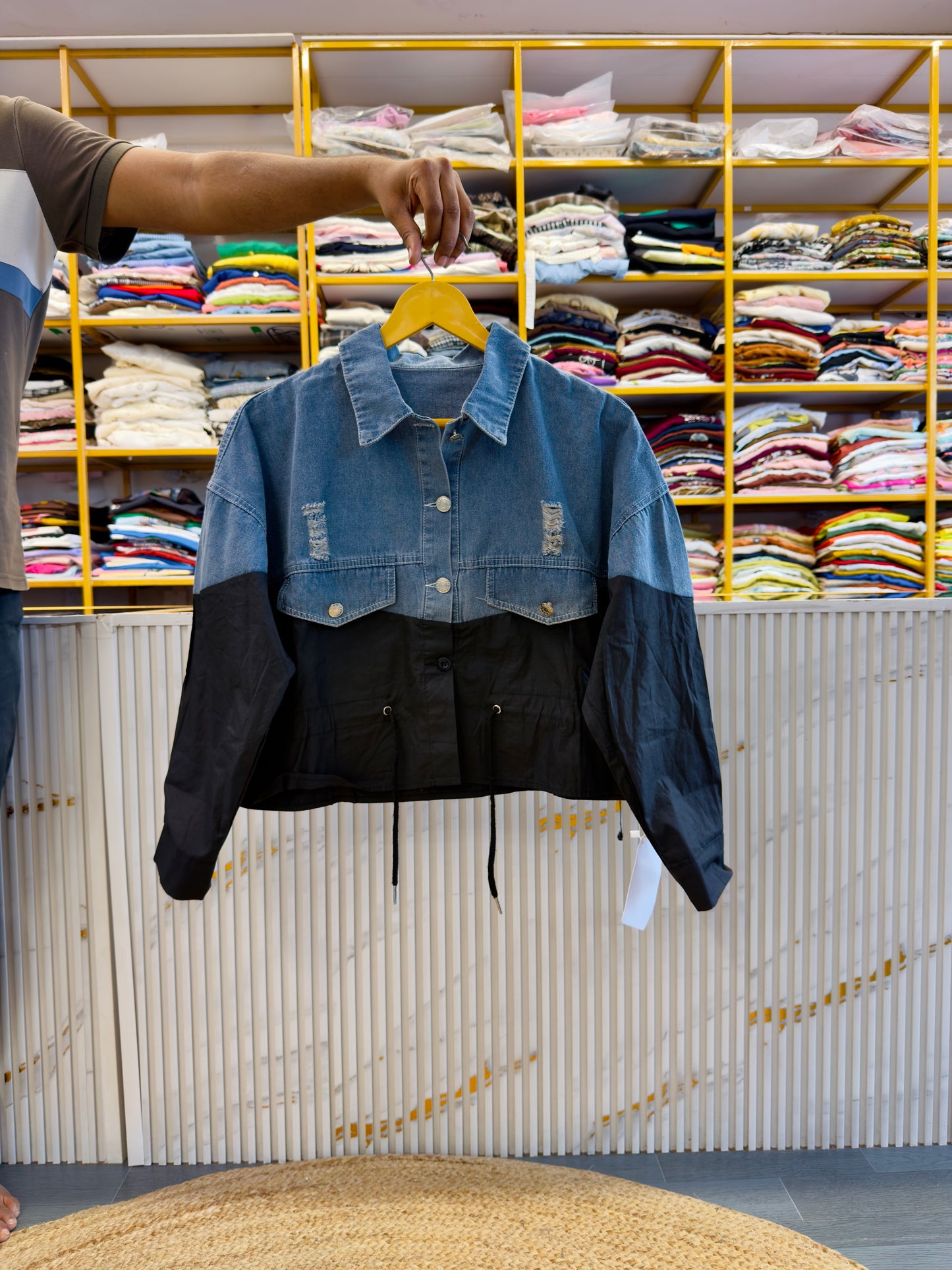 BLACK DENIM PATTERN TOP