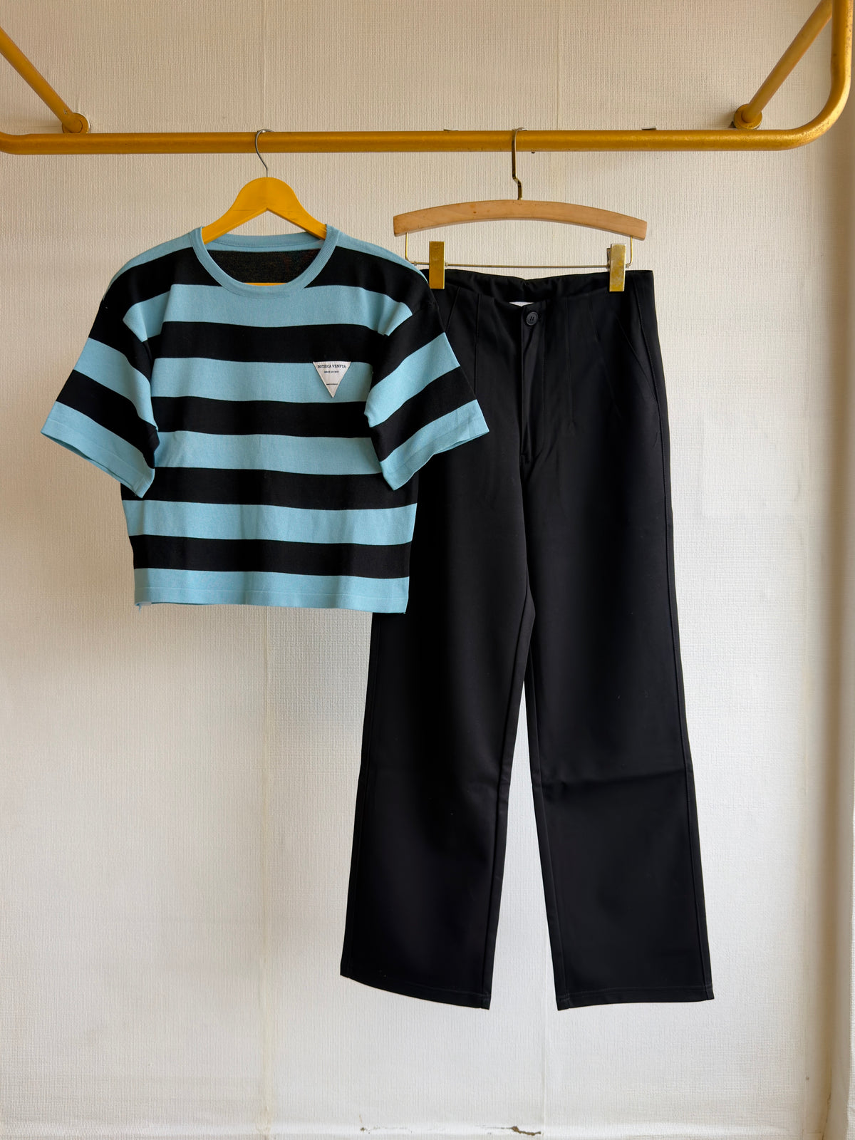 STRIPS SOFT KNITTING CROP TEES  WITH STRAIGHT PANT SET