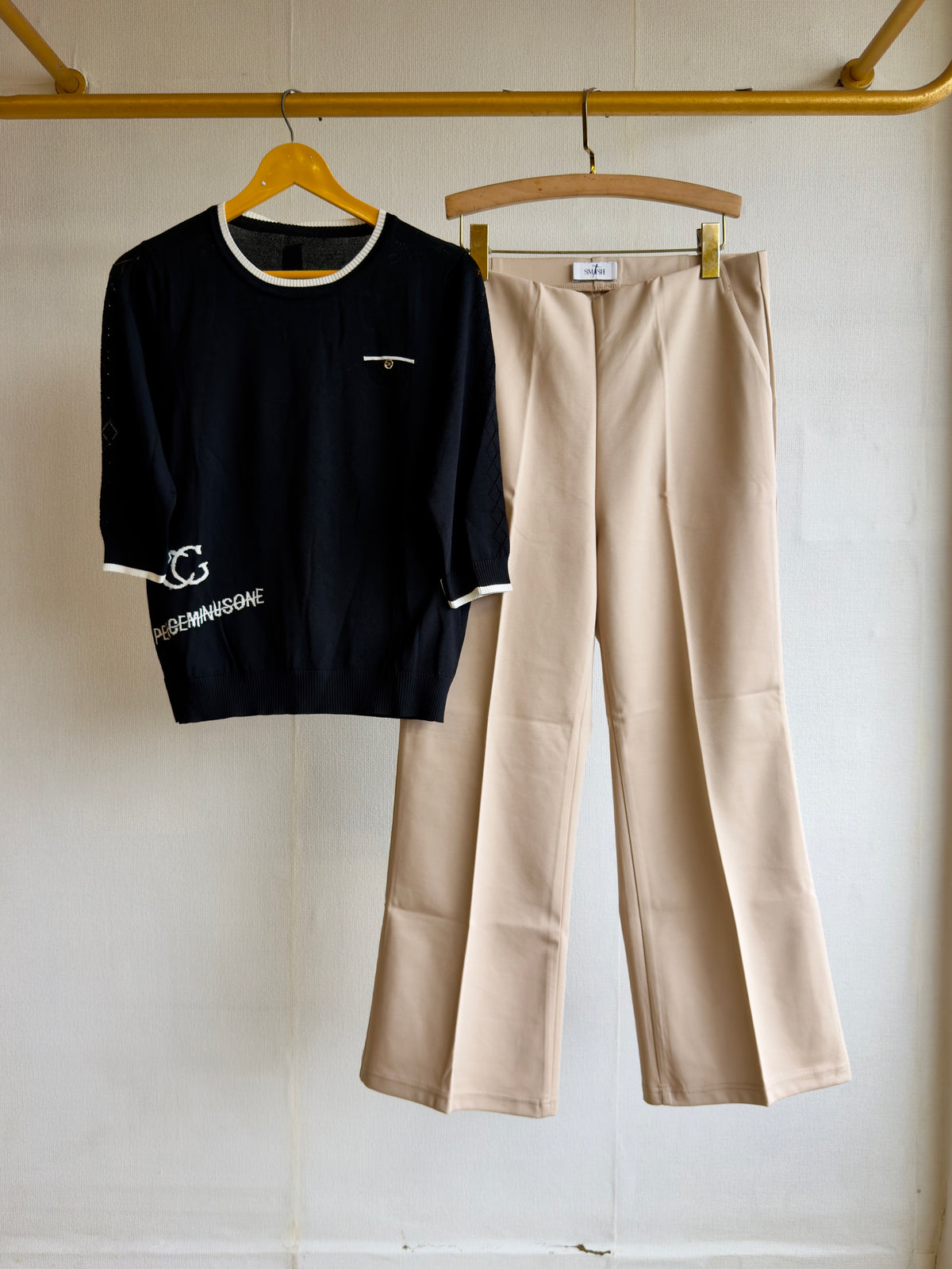 SOFT KNITTING BLACK TOP WITH BELL BOTTOM PANT SET