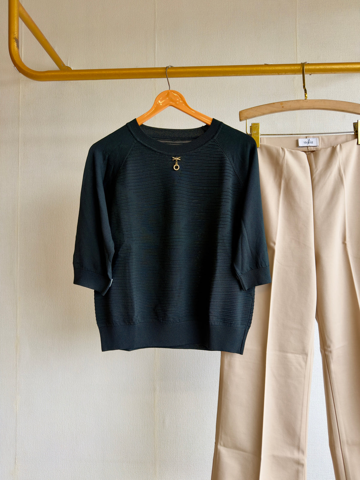 SOFT KNITTING BLACK TOP WITH BELL BOTTOM PANT SET