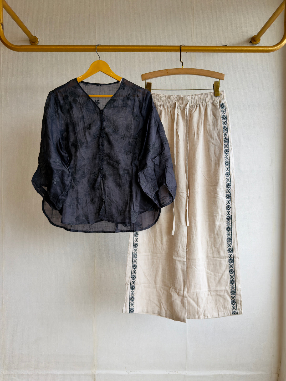 NAVY BLUE LINEN EMBROIDERY TOP WITH STRAIGHT SIDE EMBROIDERY LINEN PANT SET