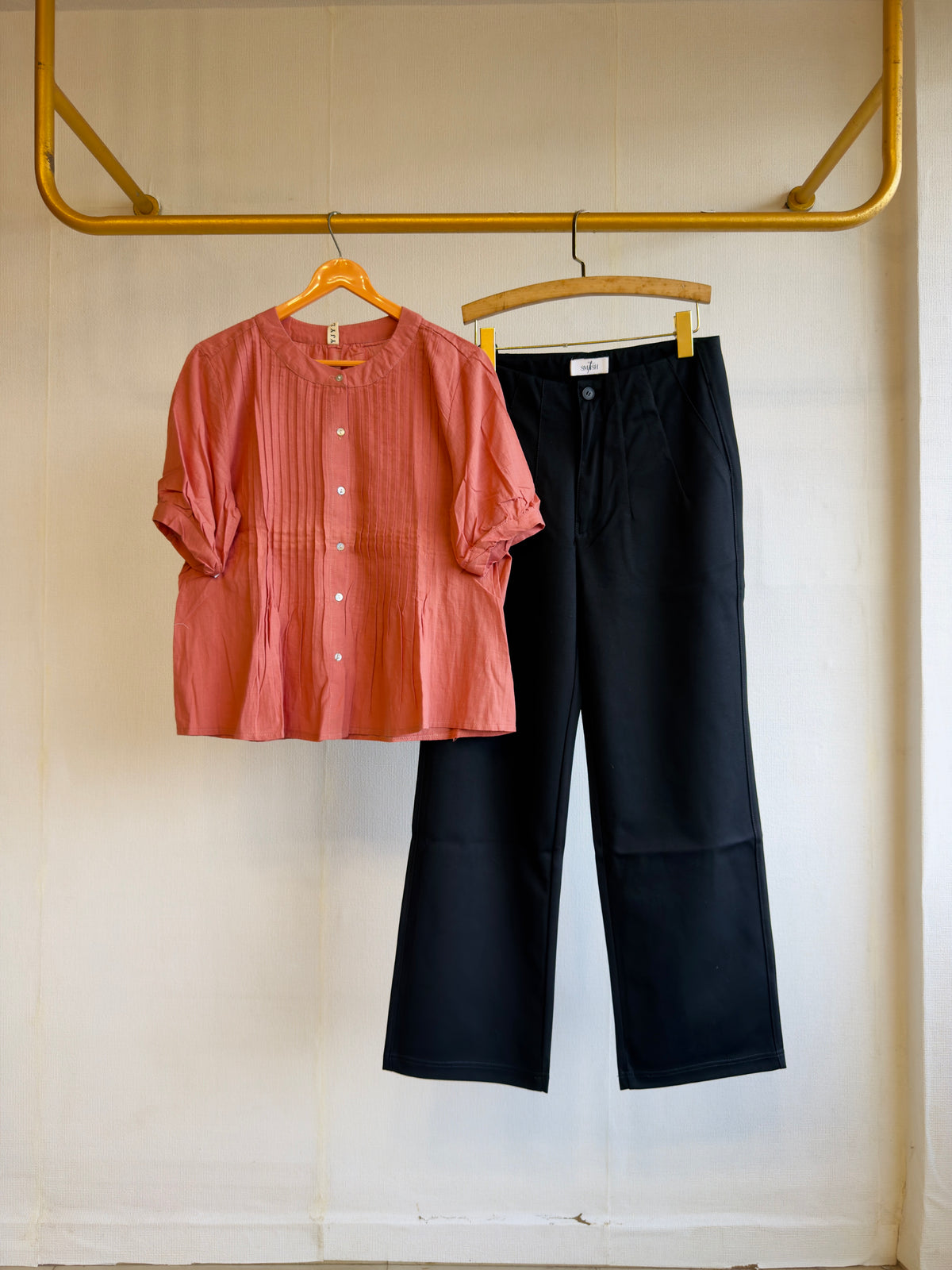 LIGHT PEACH SHADE PLEATED COTTON TOP  WITH STRAIGHT FIT PANT SET