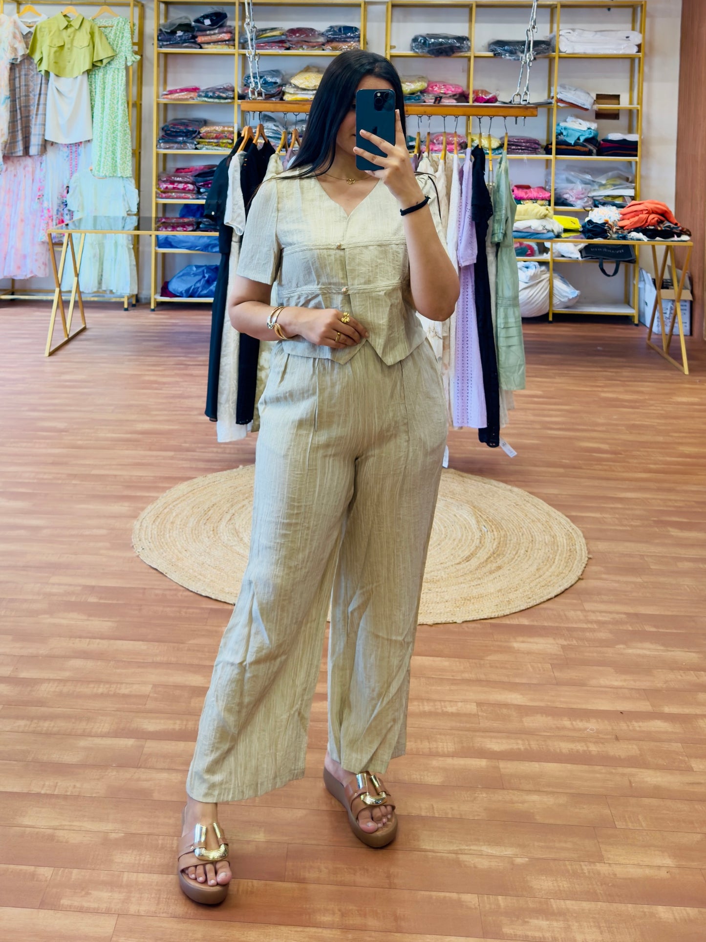 CROP TOP WITH STRAIGHT PANT COORDSET