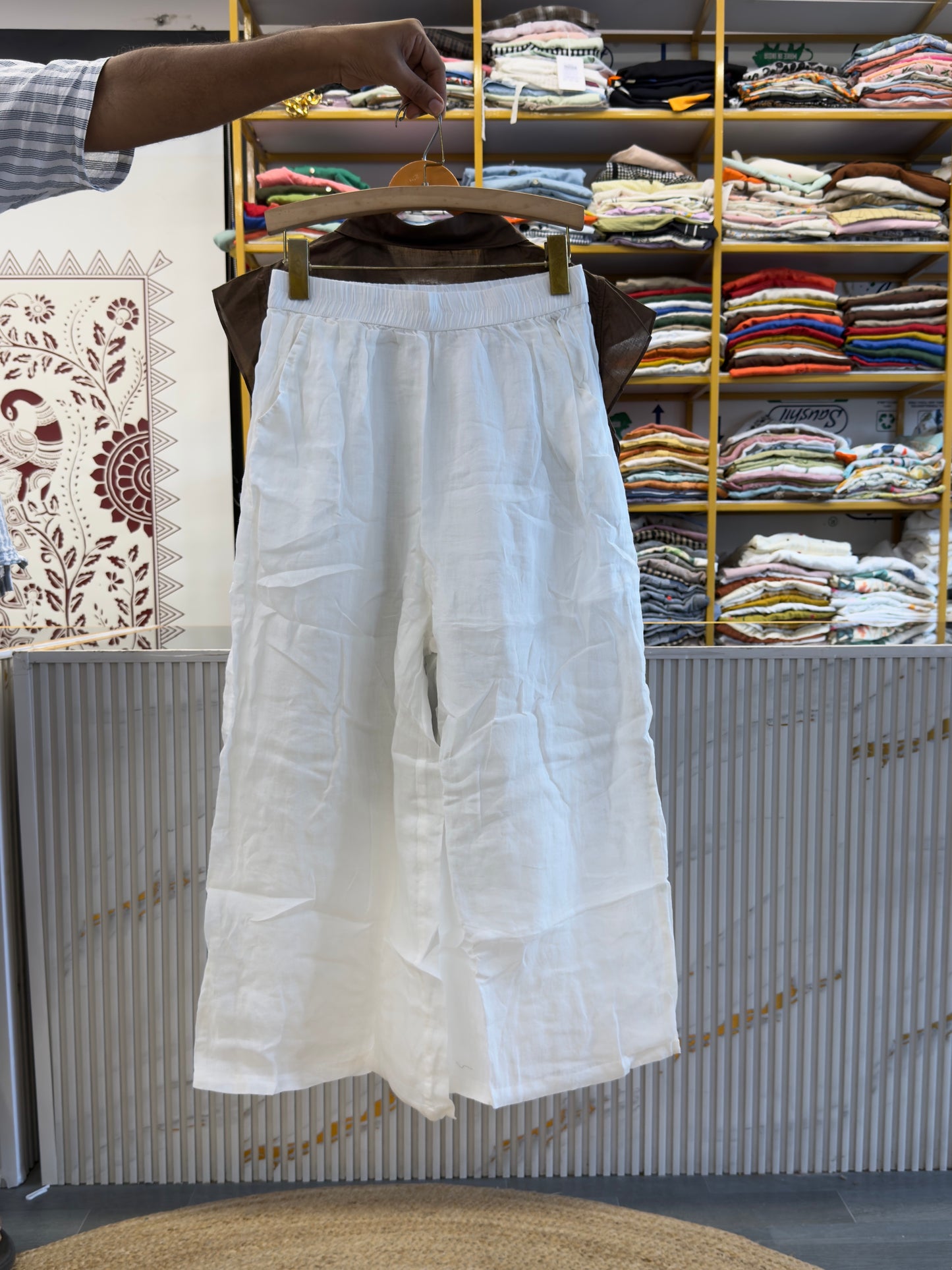 BROWN SLEEVELESS LINEN TOP  WITH LINEN  PANT SET