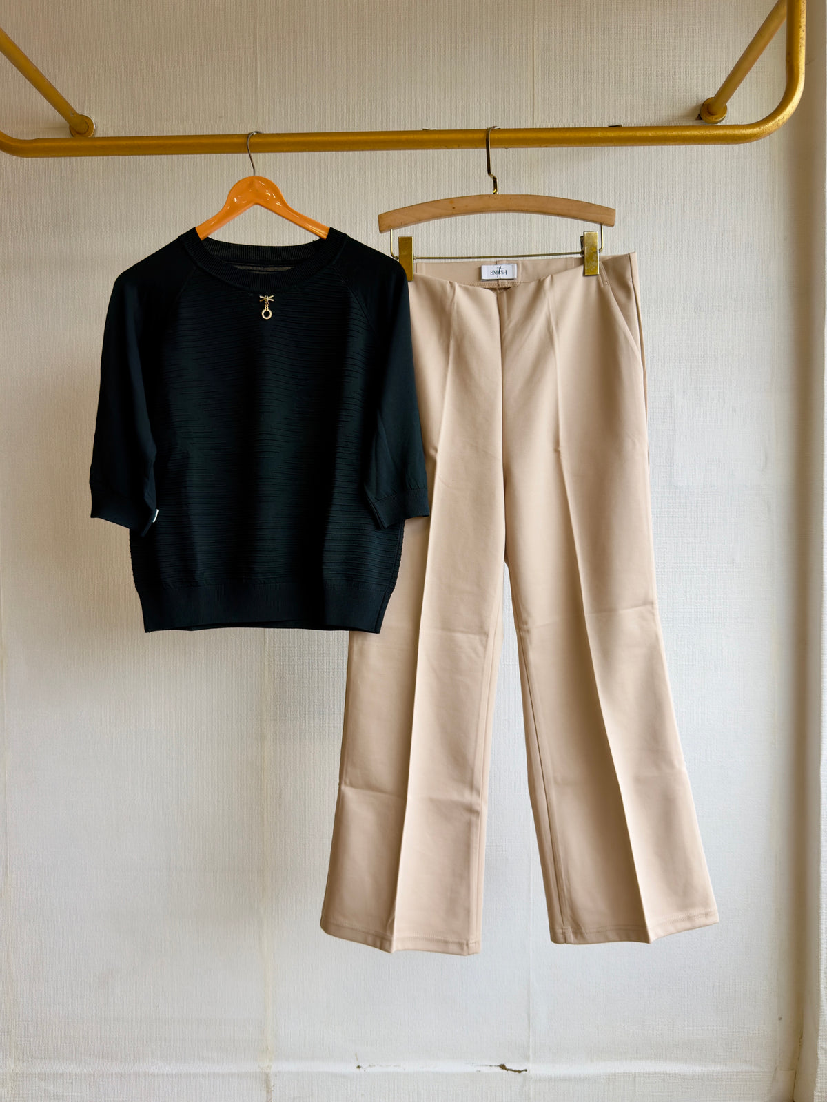 SOFT KNITTING BLACK TOP WITH BELL BOTTOM PANT SET