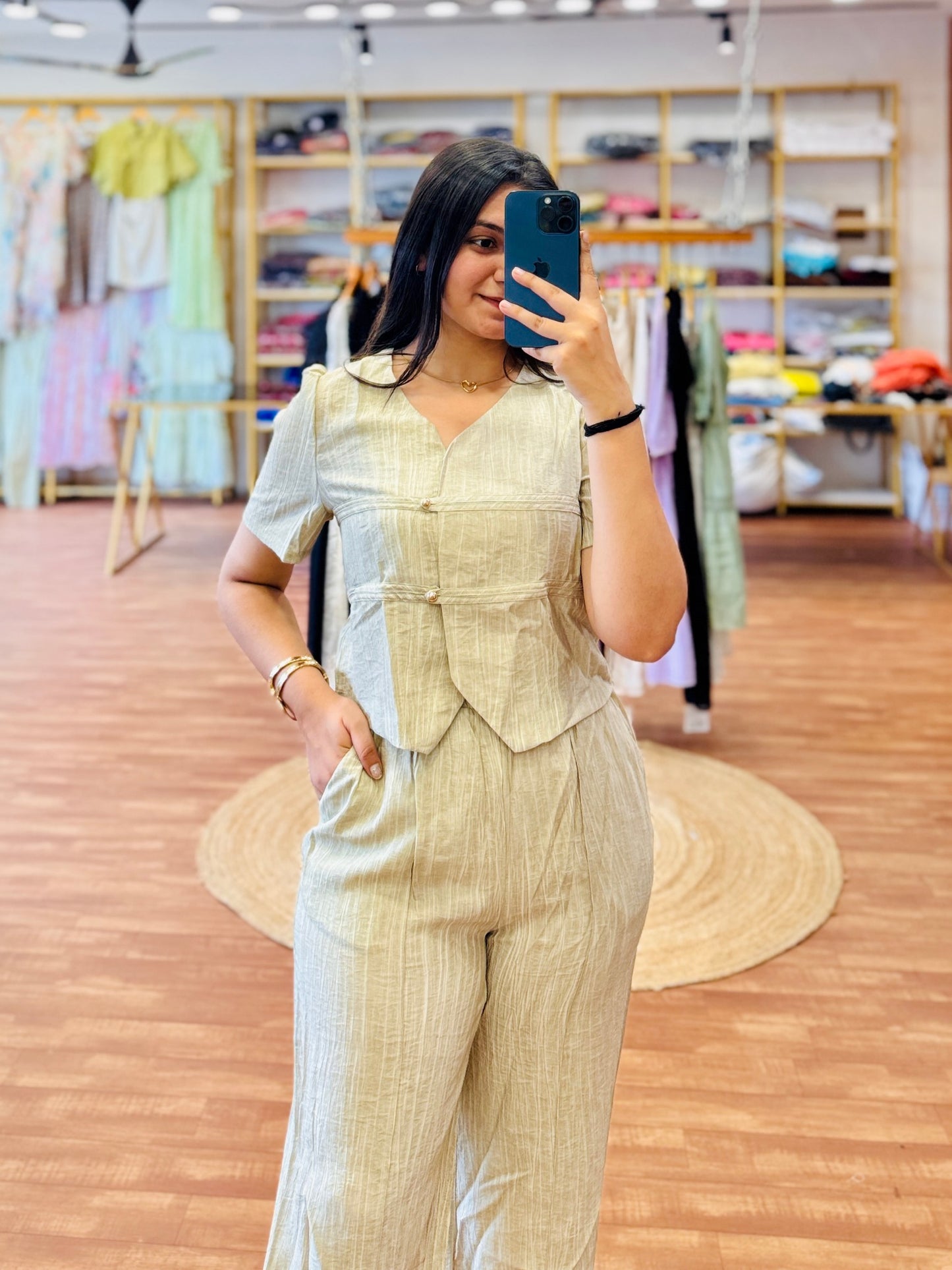 CROP TOP WITH STRAIGHT PANT COORDSET