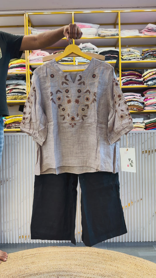 GRY EMBROIDERY LINEN TOP  WITH LINEN PANT SET