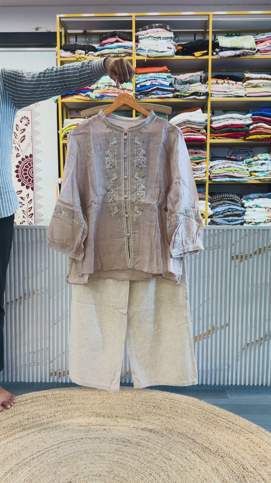 EMBROIDERY LINEN TOP WITH LINEN PANT SET
