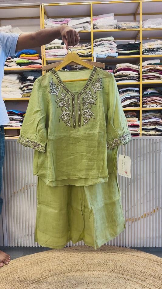 GREEN  LINEN EMBROIDERY TOP  WITH LINEN COMFORTABLE PANT SET