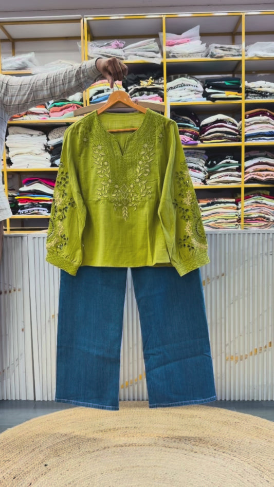 GREEN EMBROIDERY COTTON TOP WITH STRAIGHT DENIM PANT SET