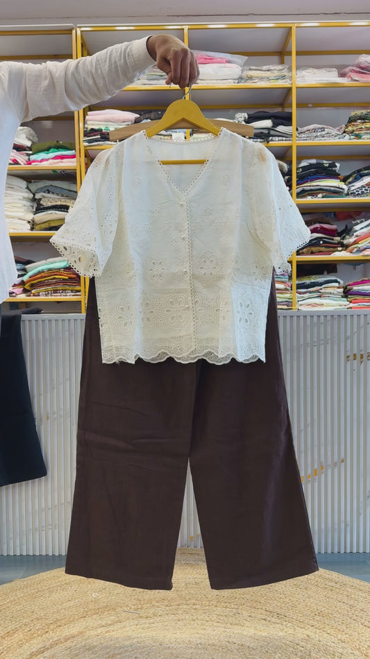 CHICKEN EMBROIDERY TOP WITH LINEN STRAIGHT PANT SET