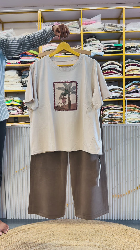 PRINT CASUAL TSHIRT WITH SOFT IMPORTED STRETCHABLE PANT SET