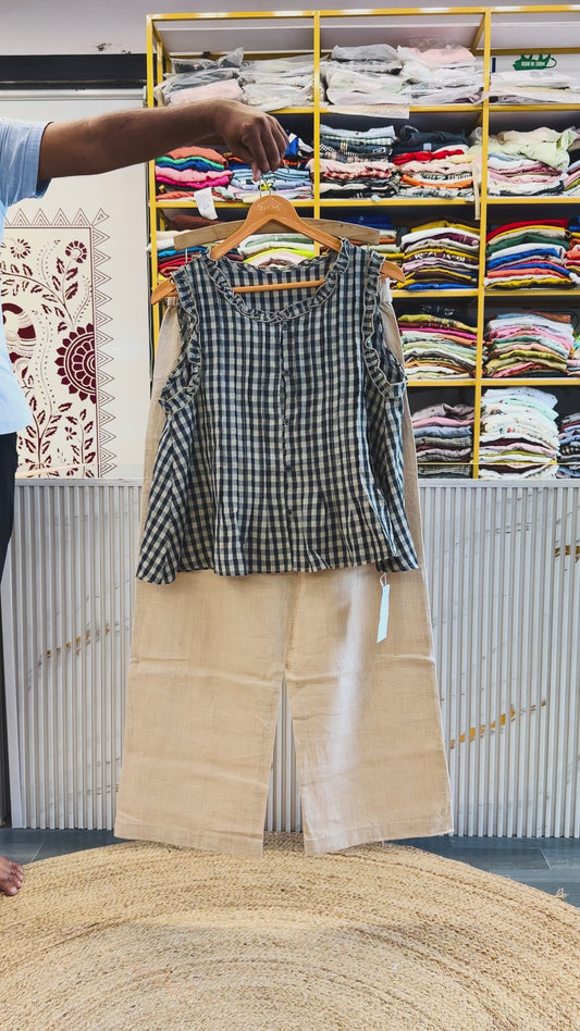 SLEEVELESS CHEX TOP WITH LINEN STRAIGHT PANT SET