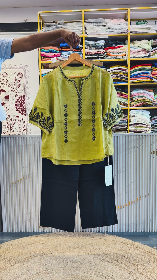 PISTA  SHADE LINEN EMBROIDERY TOP WITH LINEN STRAIGHT PANT SET