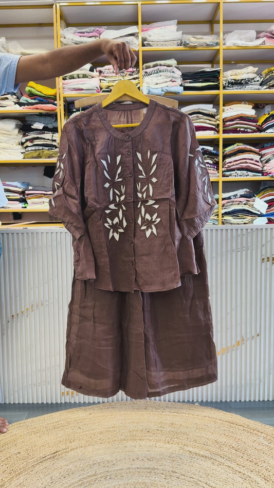 BROWN EMBROIDERY LINEN TOP WITH LINEN COMFORTABLE PANT SET