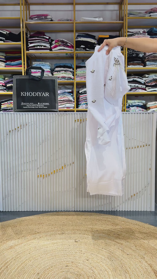 WHITE FLOWER EMBROIDERY TOP PANT COORD SET