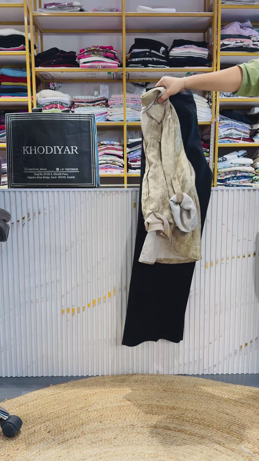 PRINTED SHORT FANCY TOP WITH BELL BOTTOM PANT SET