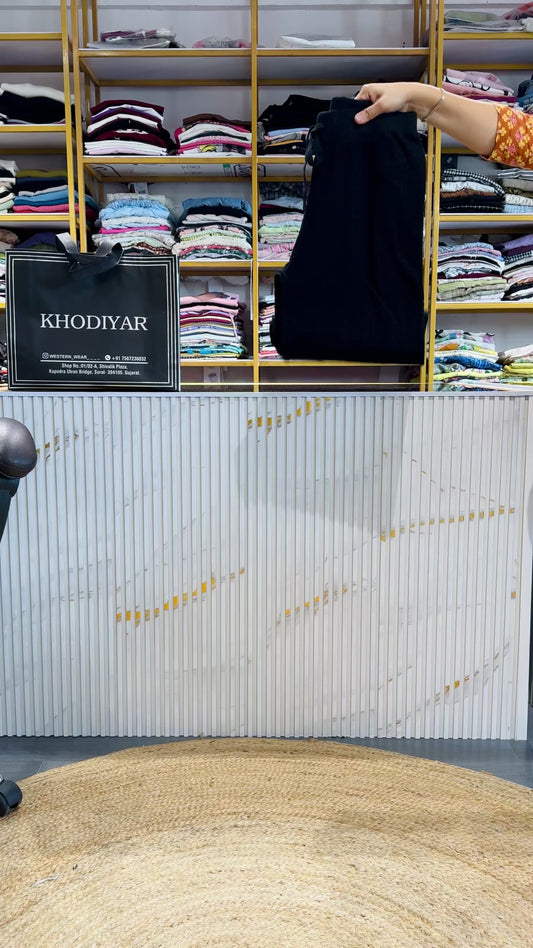 SOFT KNITTING BLACK TROUSER PANT