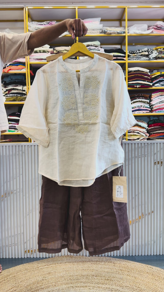 OFF WHITE EMBROIDERY LINEN TOP  WITH LINEN COMFORTABLE PANT SET