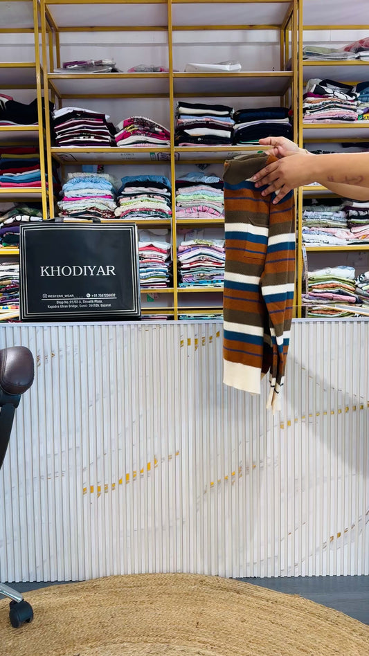 STRIPS WINTER SPECIAL HOODIES TOP